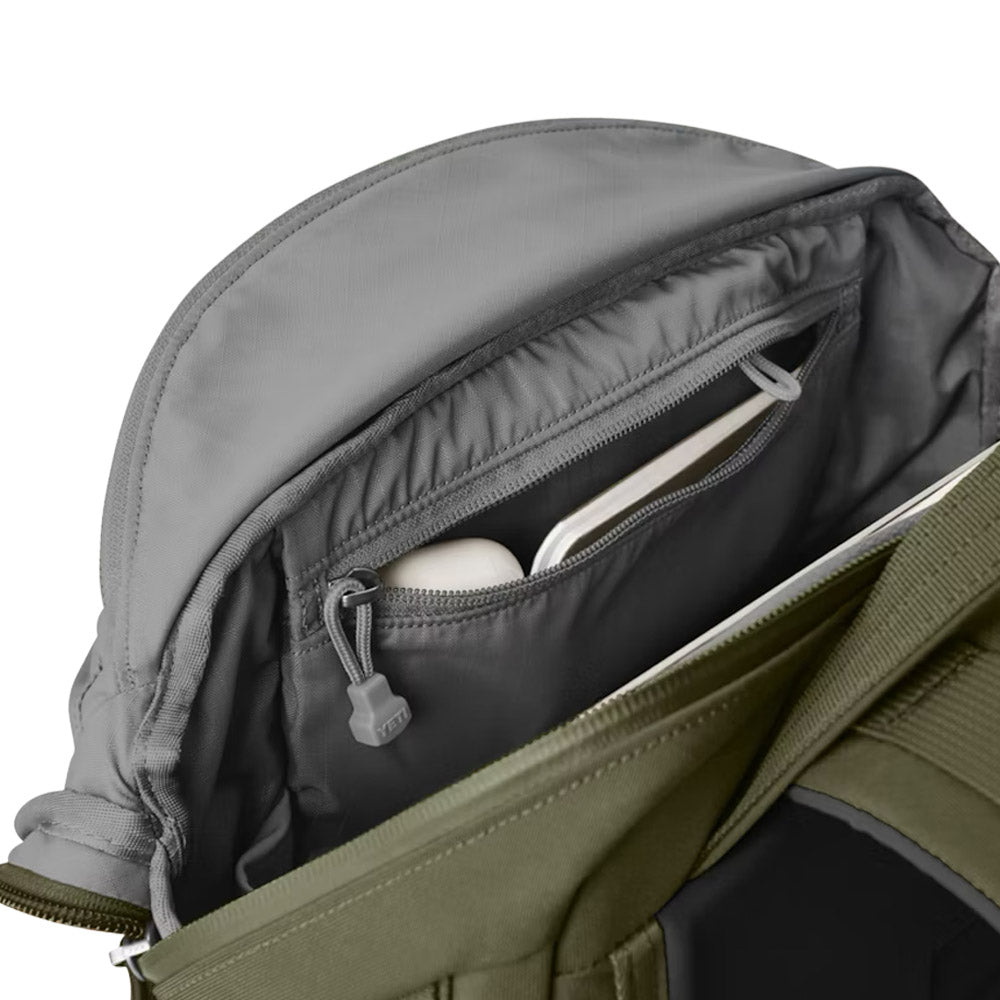 YETI Crossroads Backpack 22L